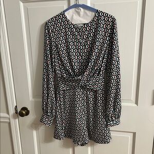 DO+BE Black and White Long Sleeve Geometric Romper